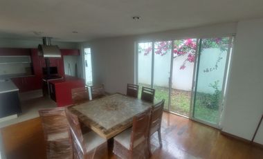 Casa en venta en Chapultepec Norte, coto privado de 7 Casas a una cuadra de Avenida Acueducto en Morelia, Michoacán.