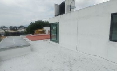 Casa en venta en Chapultepec Norte, coto privado de 7 Casas a una cuadra de Avenida Acueducto en Morelia, Michoacán.