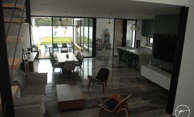 Casa en venta en Fraccionamiento Zendera, totalmente nueva a unos pasos de la casa club