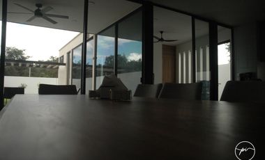 Casa en venta en Fraccionamiento Zendera, totalmente nueva a unos pasos de la casa club