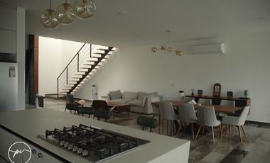 Casa en venta en Fraccionamiento Zendera, totalmente nueva a unos pasos de la casa club