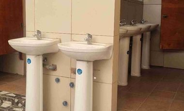 Se Arrienda casa amoblada para empresas.