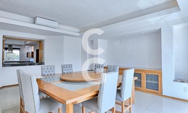 Casa en Venta en Cancún en Residencial Isla Dorada a Pie de Canal