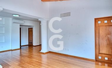 Casa en Venta en Cancún en Residencial Isla Dorada a Pie de Canal