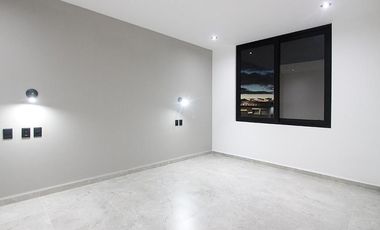 HERMOSA CASA EN PRIVADA PARQUE REAL