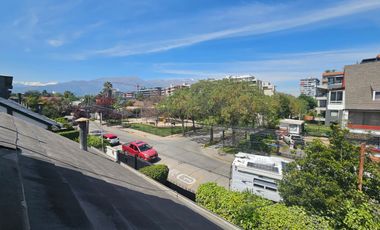 Vitacura- amplia casa sector sport frances y club de polo