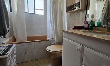 Vitacura- amplia casa sector sport frances y club de polo