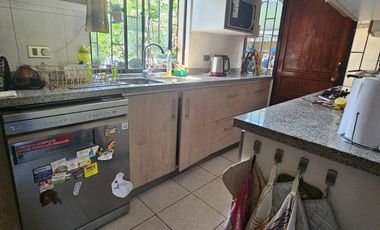 Vitacura- amplia casa sector sport frances y club de polo