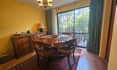 Vitacura- amplia casa sector sport frances y club de polo