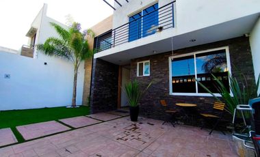 VENTA DE BONITA CASA EN PUESTA DEL SOL