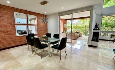 Casa en Arriendo en Loma Del Barro Envigado Antioquia