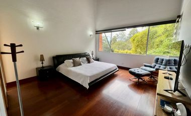 Casa en Arriendo en Loma Del Barro Envigado Antioquia