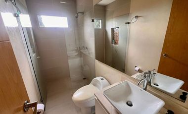 Casa en Arriendo en Loma Del Barro Envigado Antioquia