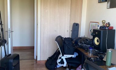 ARRIENDO DEPTO INMEJORABLE UBICACION A PASOS DE METRO SIMON BOLIVAR