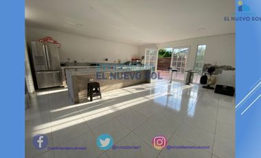 MODERNA CASA CAMPESTRE EN BALMORAL
