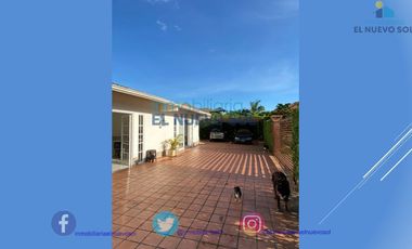 MODERNA CASA CAMPESTRE EN BALMORAL