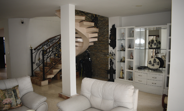 VENTA CASA EN LA FLORESTA