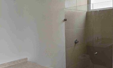 Casa en venta por menos de 5millones de pesos al Sur de Morelia en Altozano en el fraccionamiento Rincón de la montaña de tres recamaras frente al tecnológico de Monterrey.