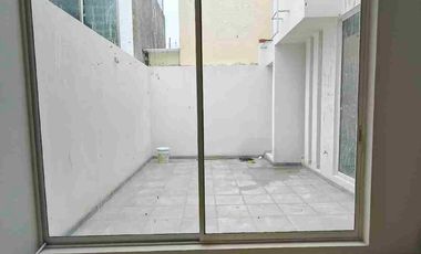 Casa en venta por menos de 5millones de pesos al Sur de Morelia en Altozano en el fraccionamiento Rincón de la montaña de tres recamaras frente al tecnológico de Monterrey.