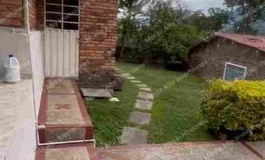 VENTA – CASA CON 🏡POTENCIAL TURÍSTICO Y ESTRUCTURA SÓLIDA EN SAN ANTONIO DEL TEQUENDAMA