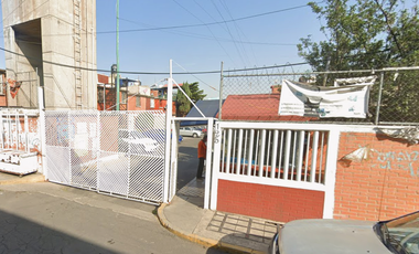 Casa en venta en Av. Lic. Braulio Maldonado, col. Consejo Agrarista Mexicano, Iztapalapa, CDMX