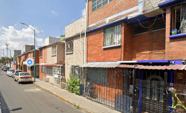 Casa en venta en Av. Lic. Braulio Maldonado, col. Consejo Agrarista Mexicano, Iztapalapa, CDMX