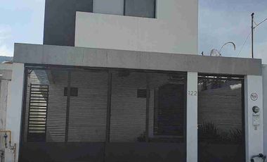 Casa en Renta Cumbres 1er Sector Monterrey Nuevo Leon