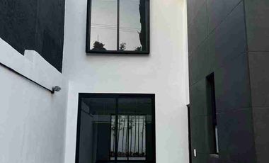 Venta de casa en Santa Mónica