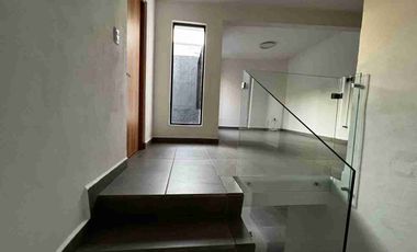 Venta de casa en Santa Mónica