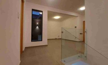 Venta de casa en Santa Mónica