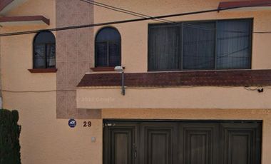 GRANDIOSA CASA EN VALLEJO EN REMATE BANCARIO!