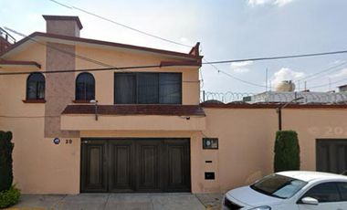 GRANDIOSA CASA EN VALLEJO EN REMATE BANCARIO!