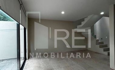 RENTA CASA EN ZOI SANTA ANITA TLAJOMULCO