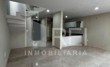 RENTA CASA EN ZOI SANTA ANITA TLAJOMULCO