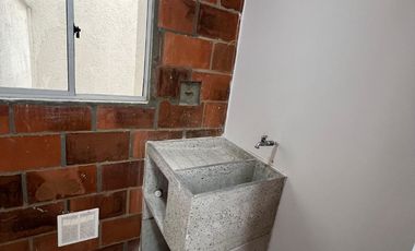 Se arrienda apartamento en Conjunto Terraza de Miraflores