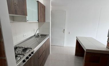 Se arrienda apartamento en Conjunto Terraza de Miraflores