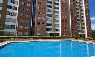 Se arrienda apartamento en Conjunto Terraza de Miraflores