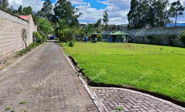 SE VENDE QUINTA -SECTOR ILALO - TINGO- VALLE DE LOS CHILLOS