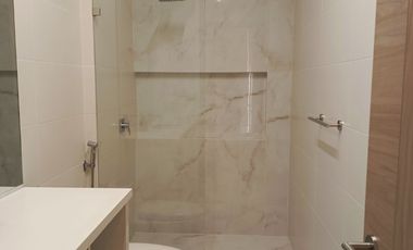 ALQUILER DE SUITE  AMOBLADA,  EDIF. MILLEMIUM PARK RESIDENCIAL KENNEDY NORTE