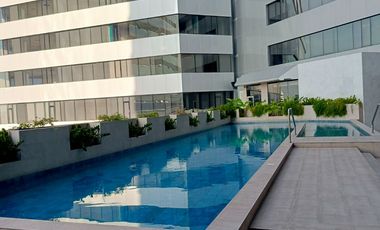 ALQUILER DE SUITE  AMOBLADA,  EDIF. MILLEMIUM PARK RESIDENCIAL KENNEDY NORTE