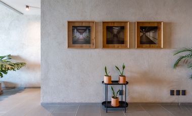 Departamento con terraza, vistas y suite independiente en Loma Dorada