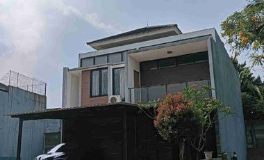 DIJUAL/DISEWAKAN RUMAH RAPI SIAP HUNI VIEW TAMAN DEKAT JOGGING TRACK CITRA GRAN