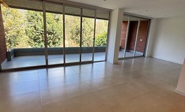 Arriendo departamento de 3 habitaciones en Cumbaya