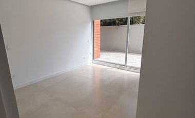Arriendo departamento de 3 habitaciones en Cumbaya