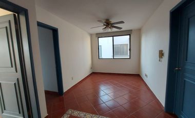 CASA EN RENTA EN EL JACAL, QRO. CERCA DEL HOSPITAL SAN JOSÉ