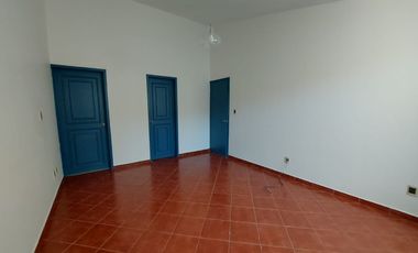 CASA EN RENTA EN EL JACAL, QRO. CERCA DEL HOSPITAL SAN JOSÉ