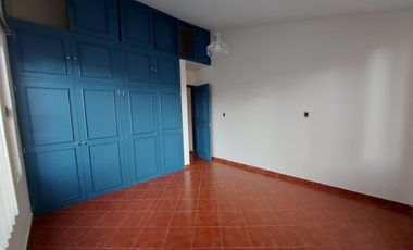 CASA EN RENTA EN EL JACAL, QRO. CERCA DEL HOSPITAL SAN JOSÉ