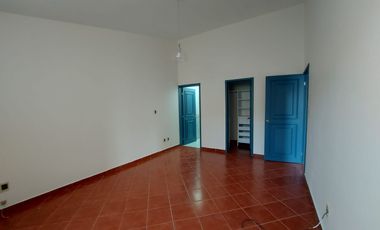 CASA EN RENTA EN EL JACAL, QRO. CERCA DEL HOSPITAL SAN JOSÉ