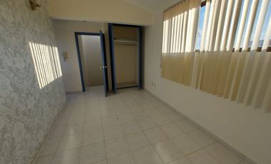 CASA EN RENTA EN EL JACAL, QRO. CERCA DEL HOSPITAL SAN JOSÉ