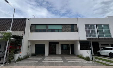 Casa en Renta Coto Villas La Cima - Av. Juan Palomar y Arias